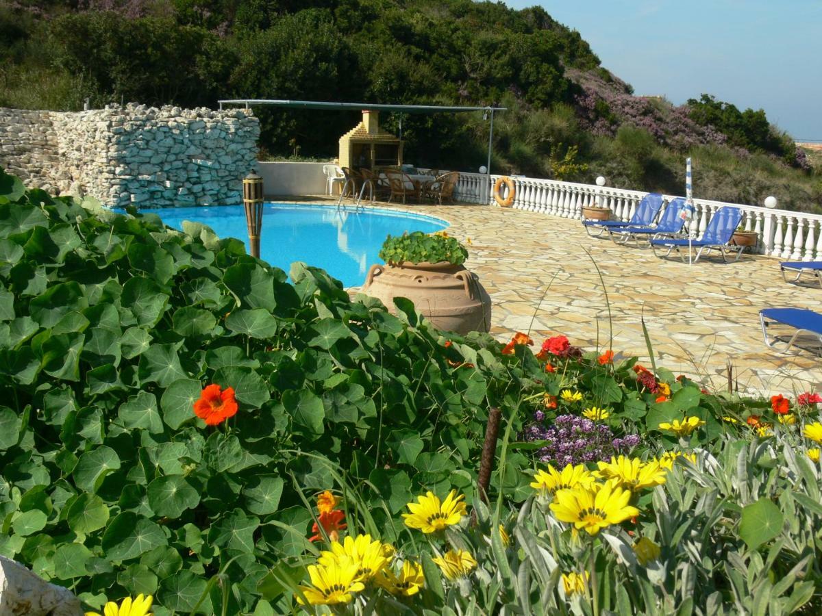 Angela Pool Gardens&sea Views Appartement *